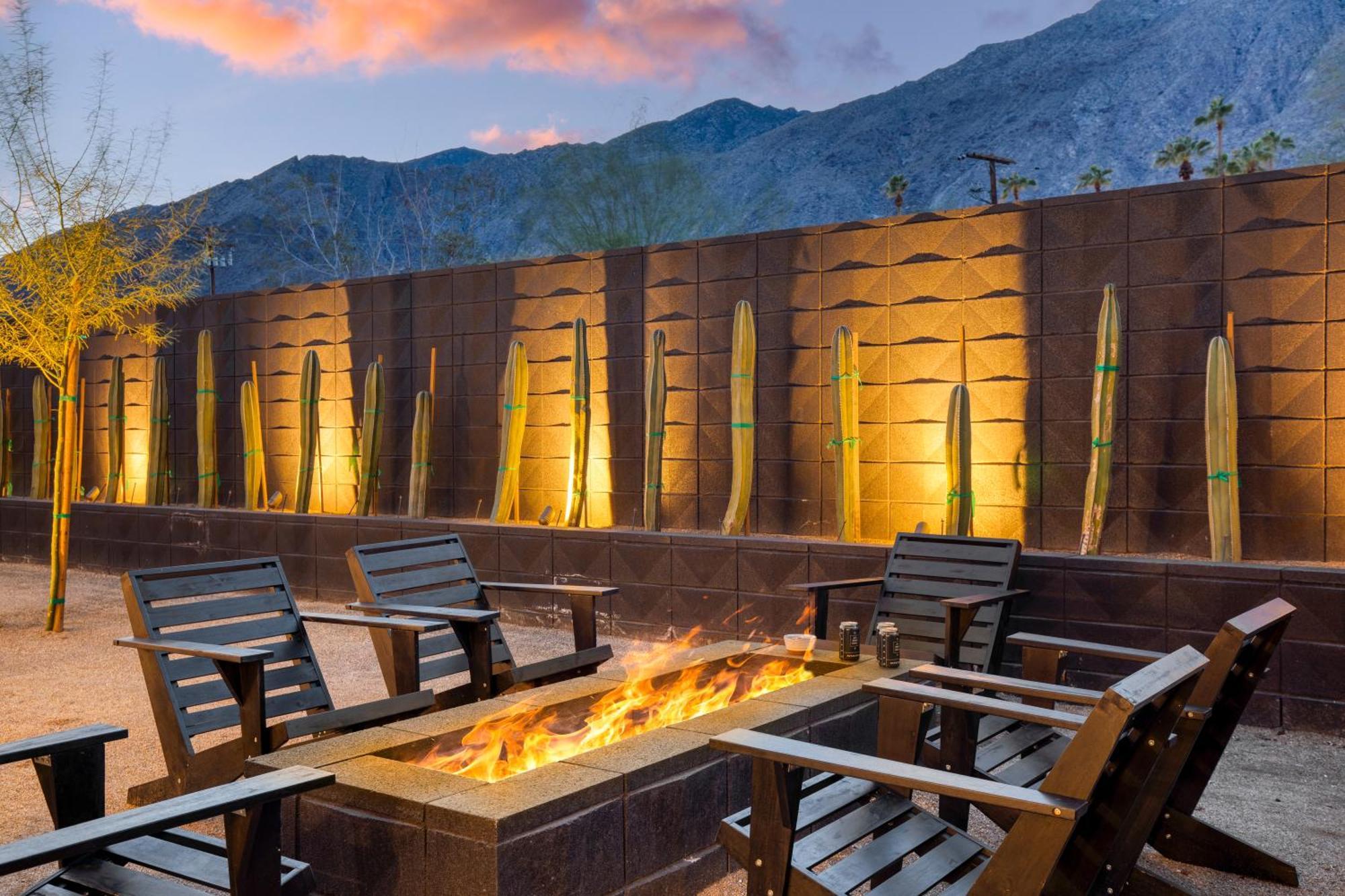 Blackhaus By Avantstay Ada Modern Rooms, Pool & Bbq Palm Springs Eksteriør bilde
